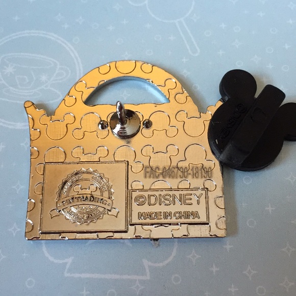 Disney Parks Frozen Elsa Handbag Pin - Picture 3 of 3